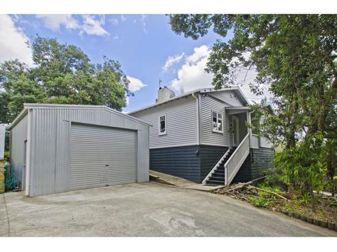 6 Railway Terrace, Morningside