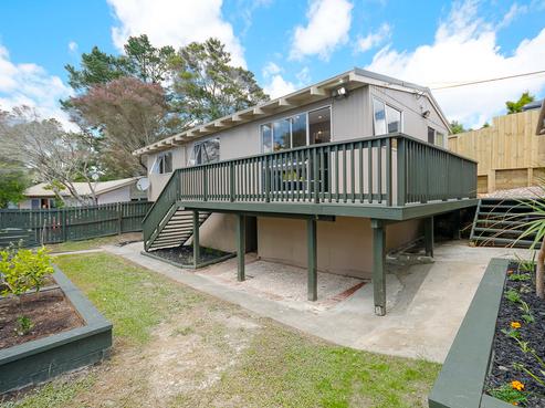 38 Stottholm Road, Titirangi