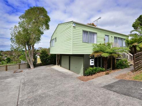 2/8 Finn Place, Totara Vale
