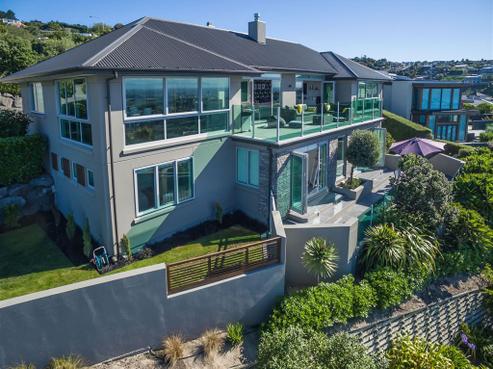 140 Glenstrae Road, Redcliffs
