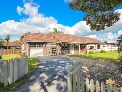 61 Walter Strevens Drive, Conifer Grove
