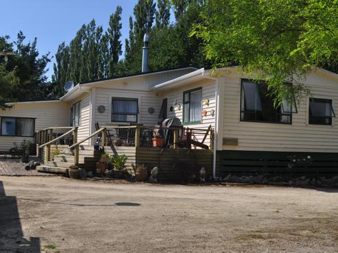 1230 Opaki Kaiparoro Road, Mauriceville