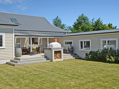 2 Cherry Lane, Martinborough