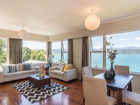 28 Tai Paku Paku Road, Karaka Bays