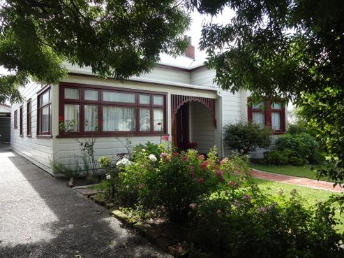 77 Russell Street, Westport