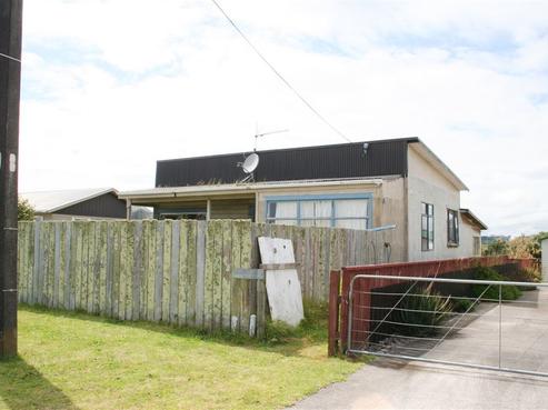 43 Brookes Terrace, Waitara