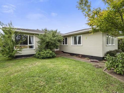 6 Clouston Crescent, Fenton Park