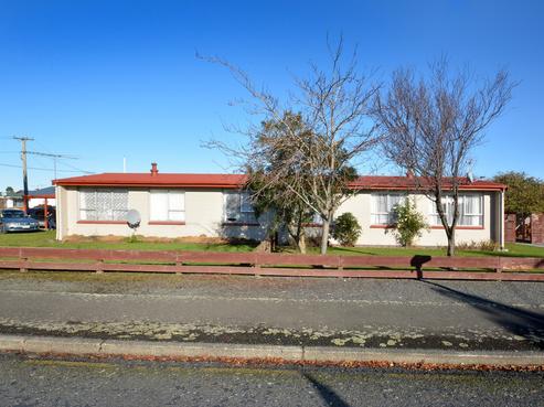 1 Coronation Court, Milton