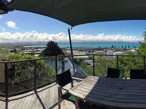127 Chaucer Road North, Napier Hill