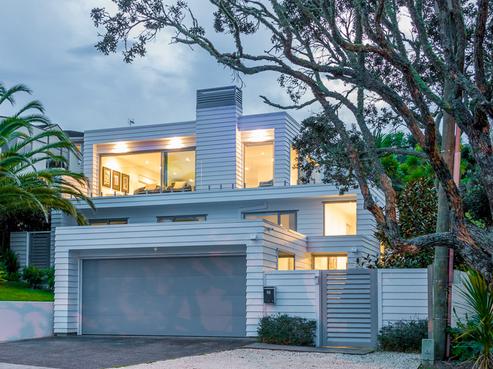 90 Churchill Road, Murrays Bay