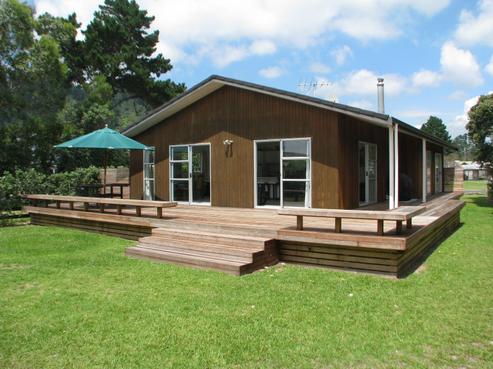 214 Kenwood Drive, Matarangi