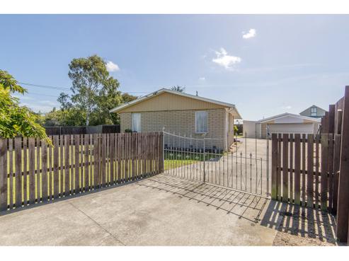 65 Maces Road, Bromley