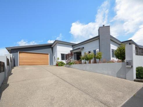 8 Holyport Close, Fairfield