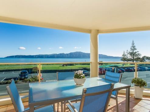 1/44 Marine Parade, Paraparaumu Beach