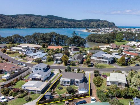 124 Moana Anu Anu Avenue, Whangamata
