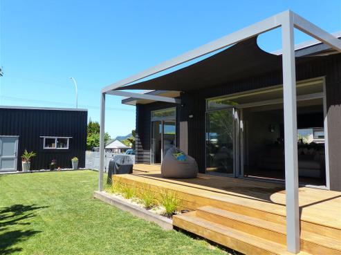 303 Main Road, Tairua