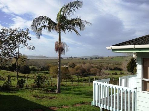 437 State Highway 1, Otaika