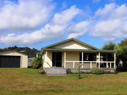 8 The Crows Nest, Cooks Beach