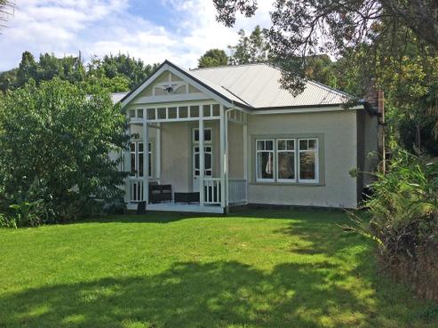 11 Onslow Road, Napier Hill