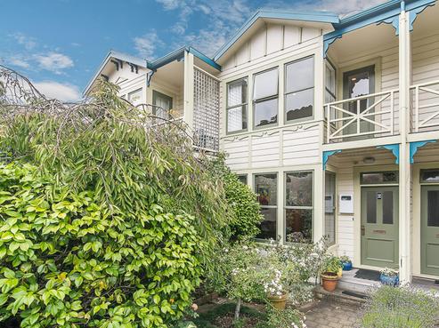 2/23 Glenbervie Terrace, Thorndon