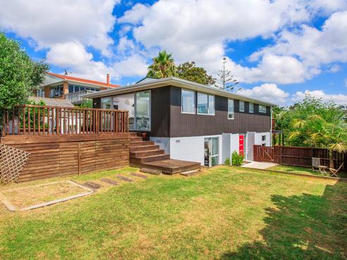59 Braemar Road, Castor Bay