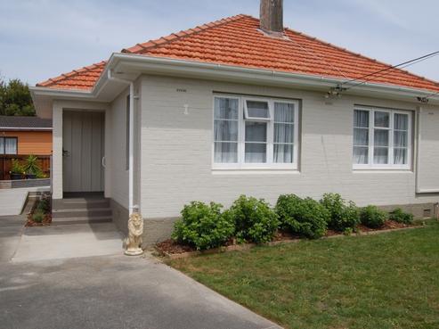 1/28 Hall Crescent, Epuni
