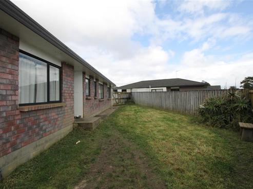 2/45 Coombe Avenue, Otara