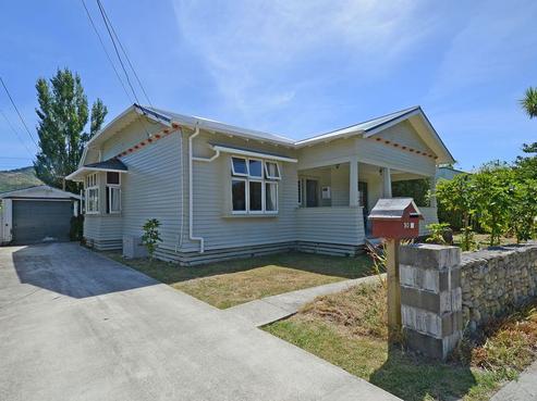 30 Heretaunga Square, Silverstream