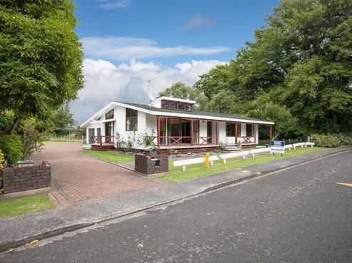 1 Bridge Street, Tirau
