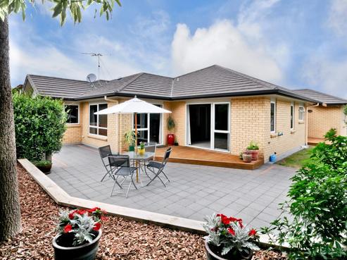 14 Moonlight Drive, Rototuna North