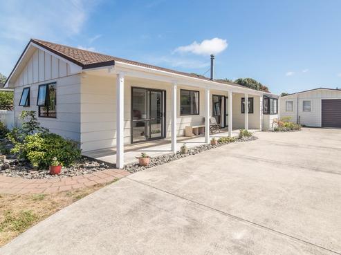 7 Rutherford Drive, Waikanae Beach