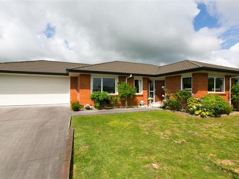 9 Estate Grove, Inglewood