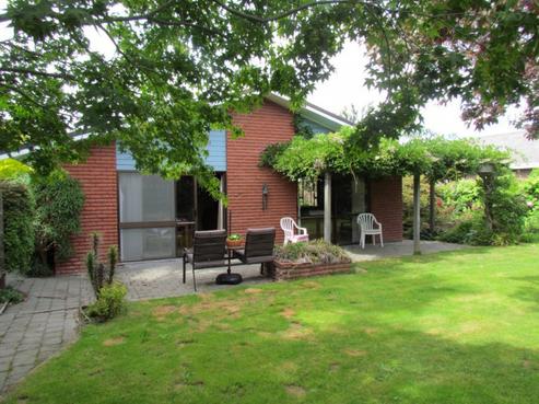 60 Lane Street, Allenton