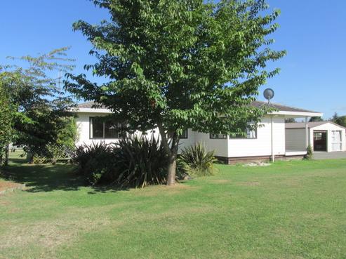 90 Arthur Crescent, Hilltop