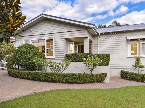 11 Pierce Road, Milford