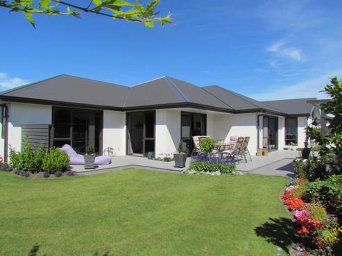 17 Charlesworth Drive, Allenton