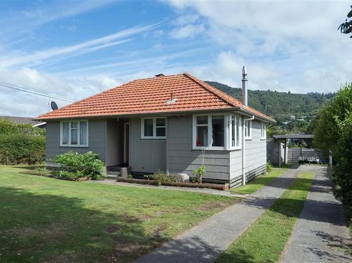 167 Clayton Road, Mangakakahi