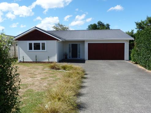 11 Humphries Street, Greytown