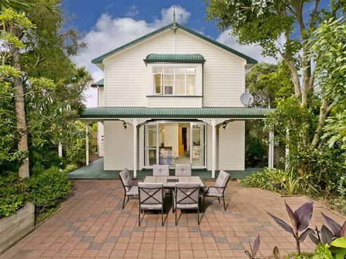 195 Eskdale Road, Birkenhead