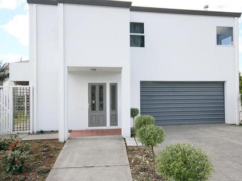 118 Mary Road, Whangamata
