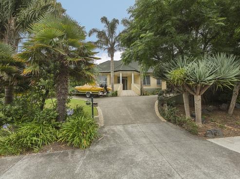12 Nicholas Road, Somerville