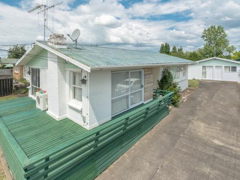 158 Old Farm Road, Hamilton East