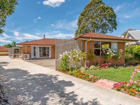15 Bulman Place, Casebrook