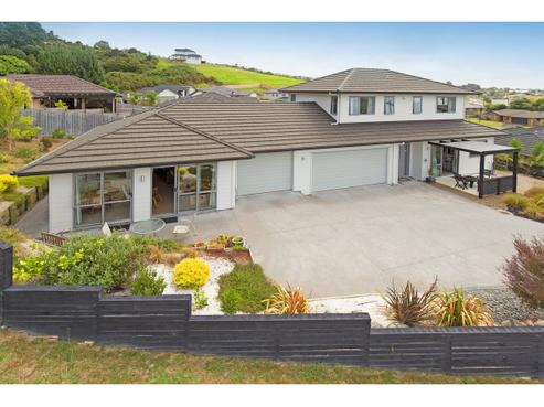 8 Bloomfield Rise, Arkles Bay