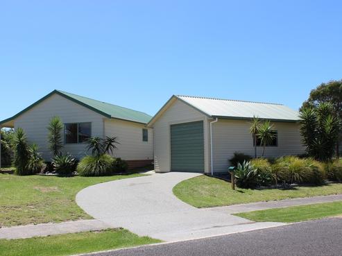 138 Kowhai Avenue, Matarangi
