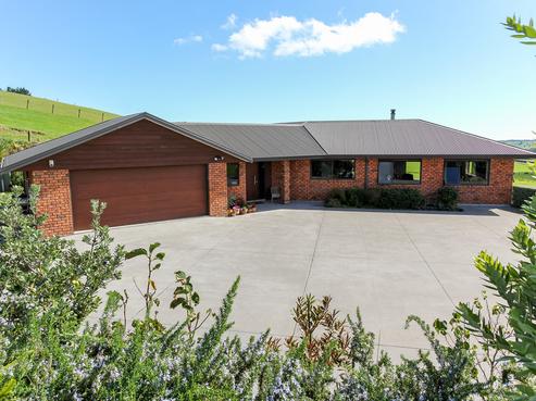 200 Everett Road, Inglewood