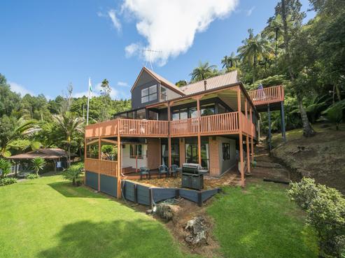 213 Shaw Road, Titirangi