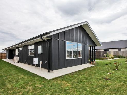 3 Barnsley Crescent, West Melton