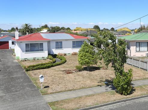 15 Churchill Avenue, Feilding