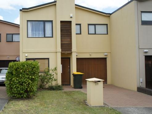 27 Puma Drive, Golflands